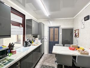 Photo 14- click for photo gallery